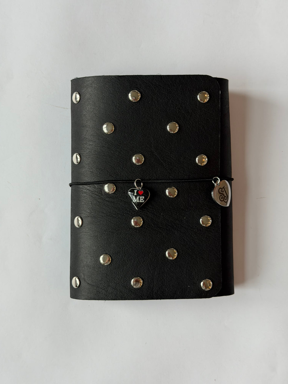 roxie trifold ✩