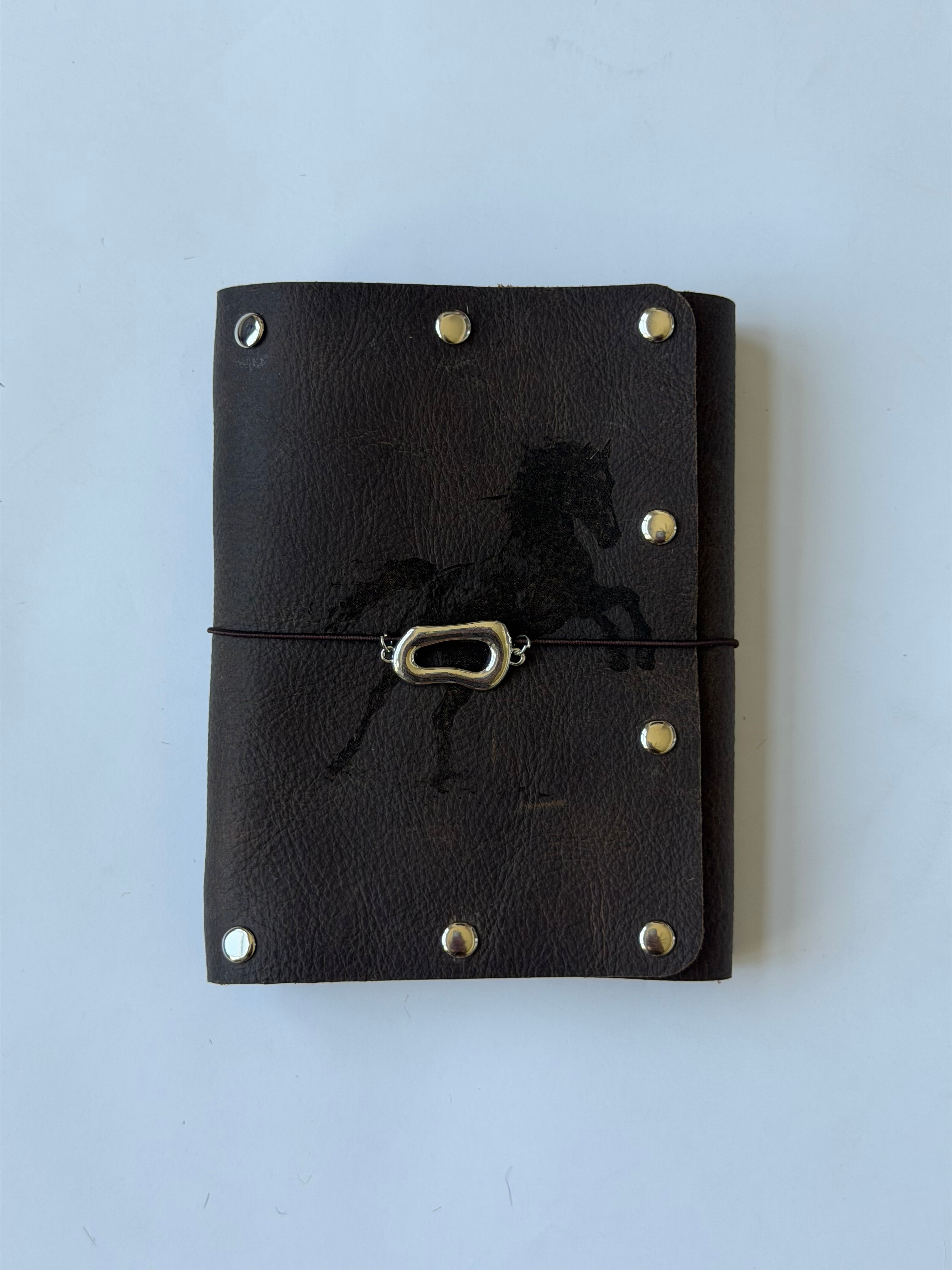 A6 wild woman (brown)