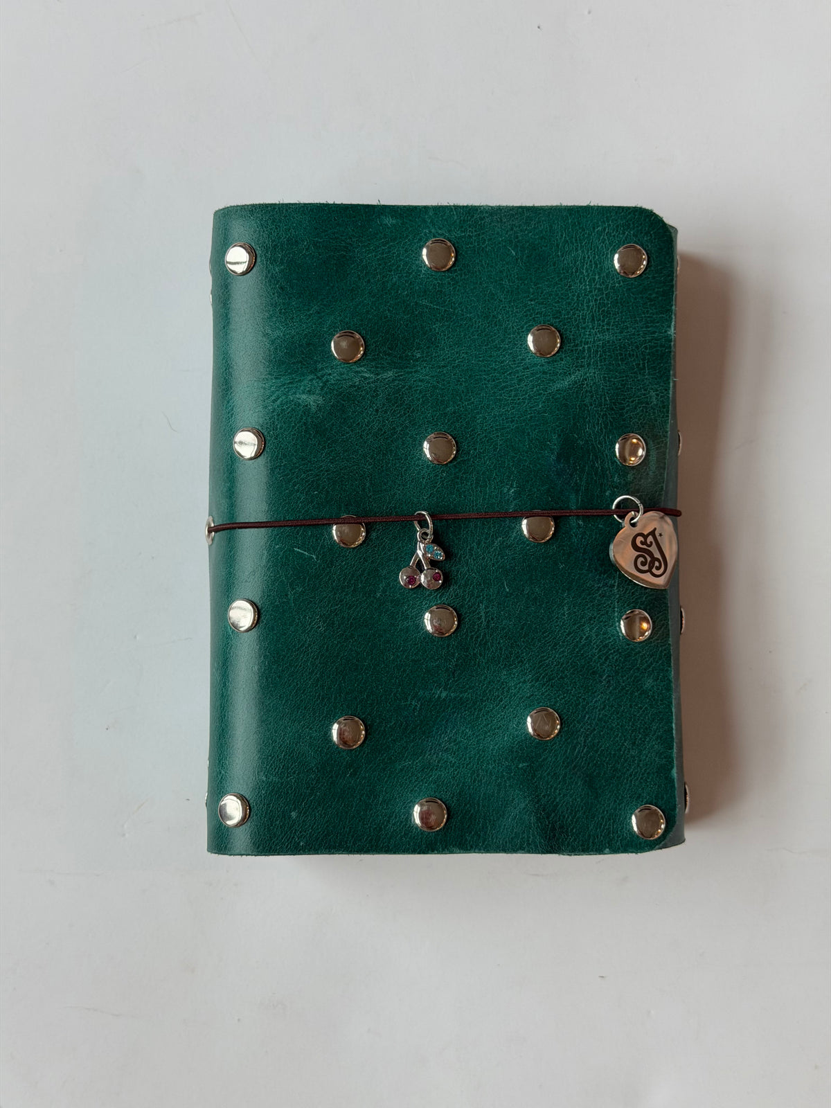 A6 briella trifold