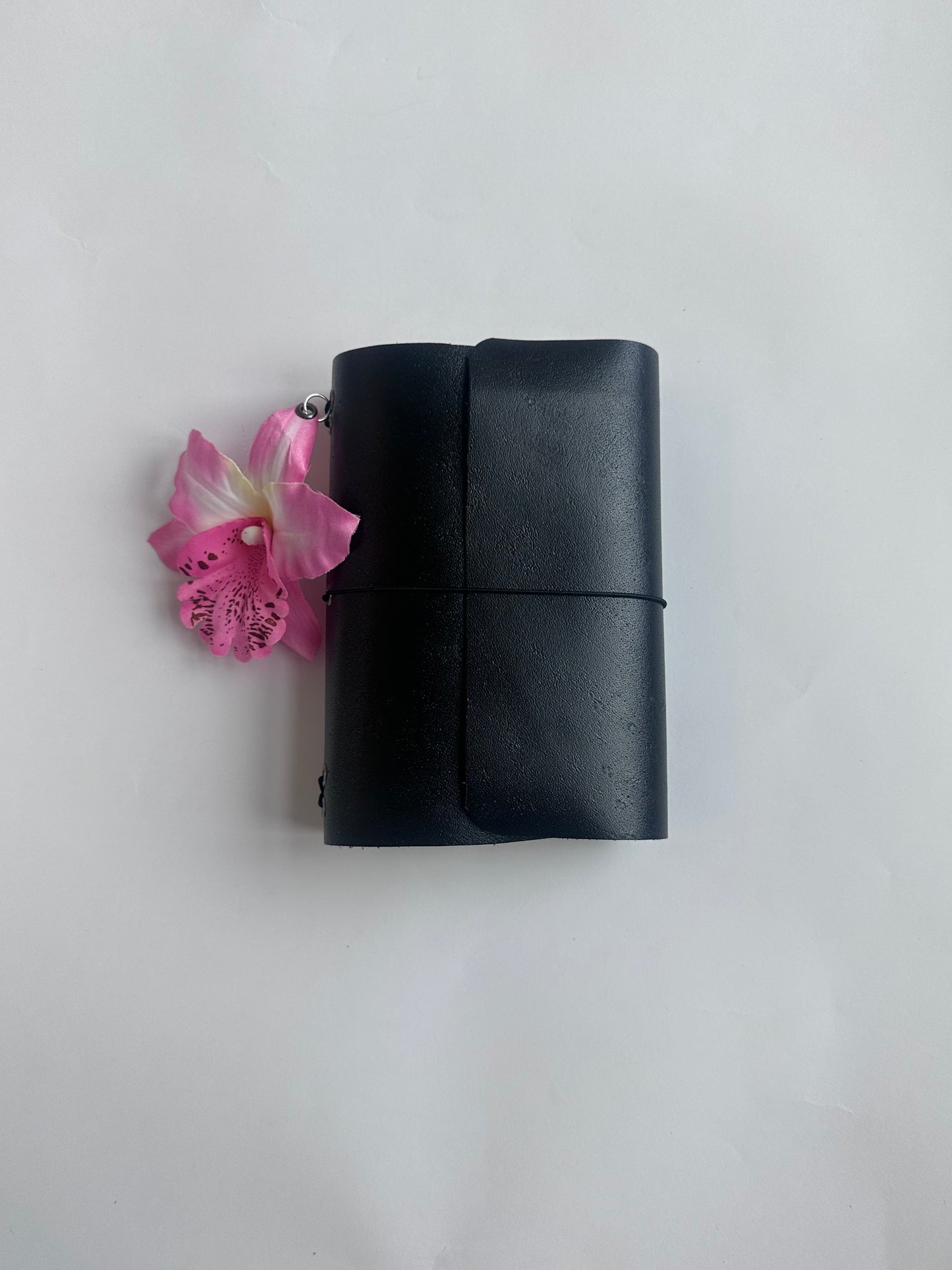 adorned custom journal ･ﾟ✧*