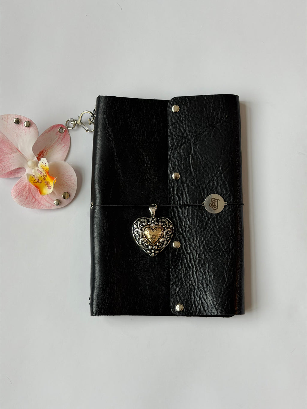 custom leather journal ･ﾟ✧*