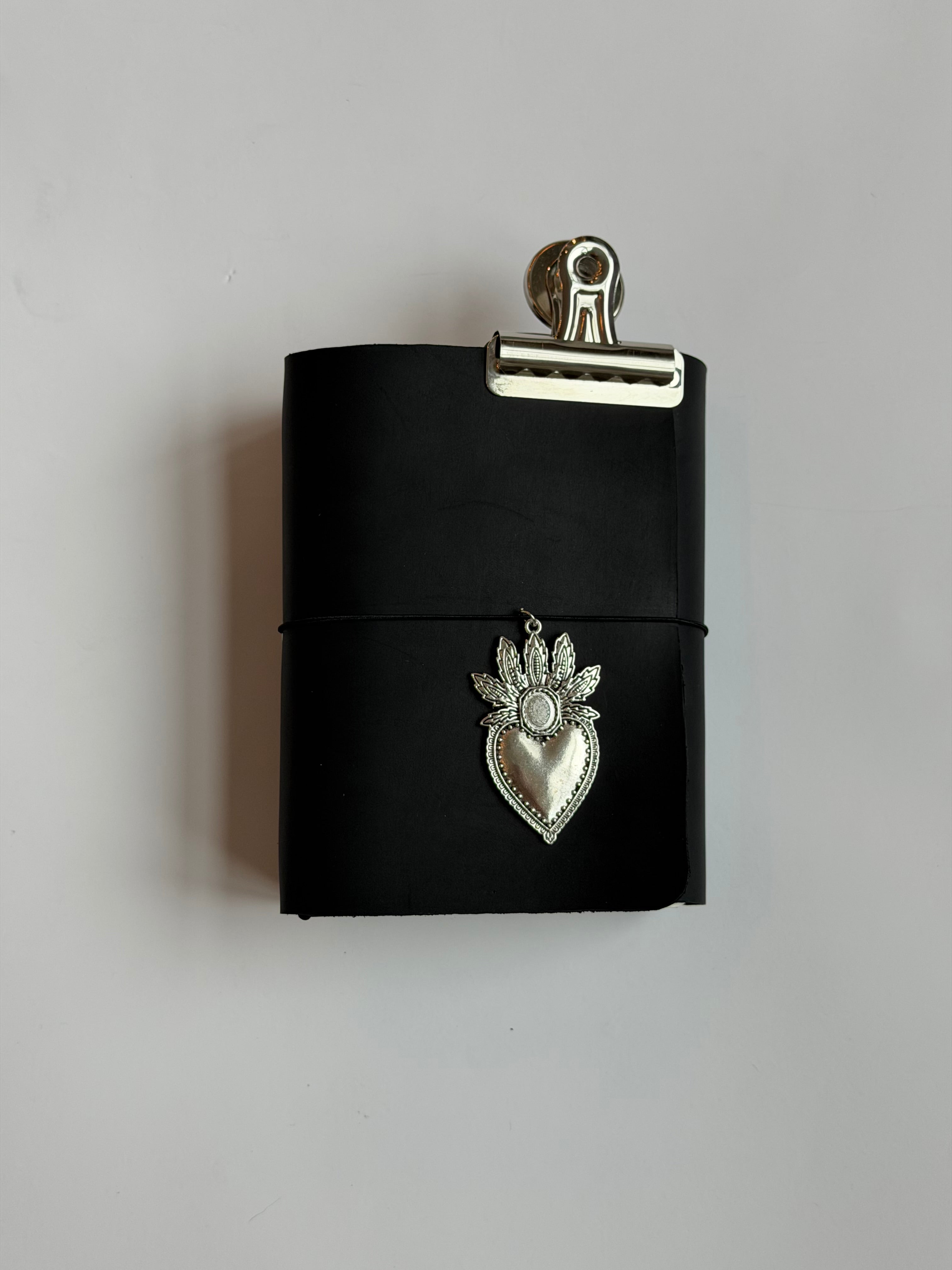 adorned custom journal ･ﾟ✧*