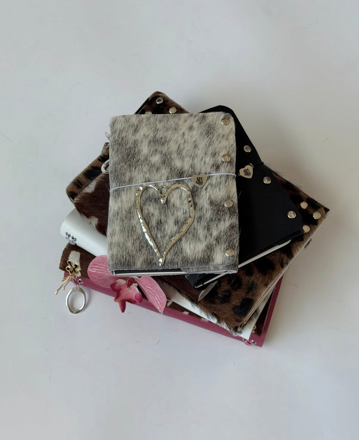 curated leather journal ･ﾟ✧*