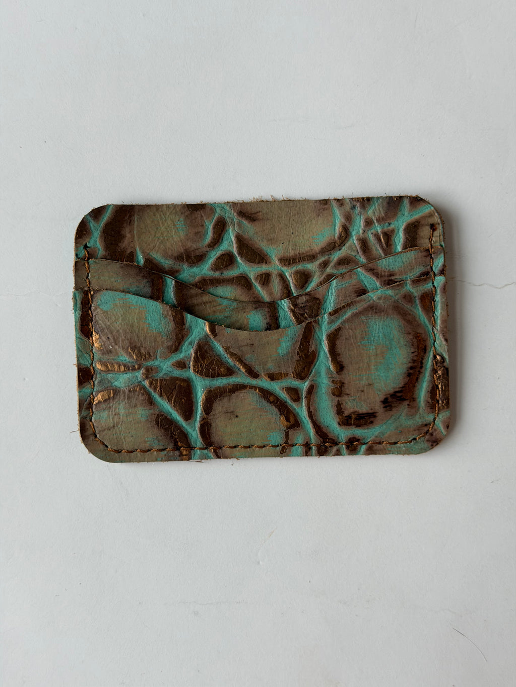 the card holder ✶