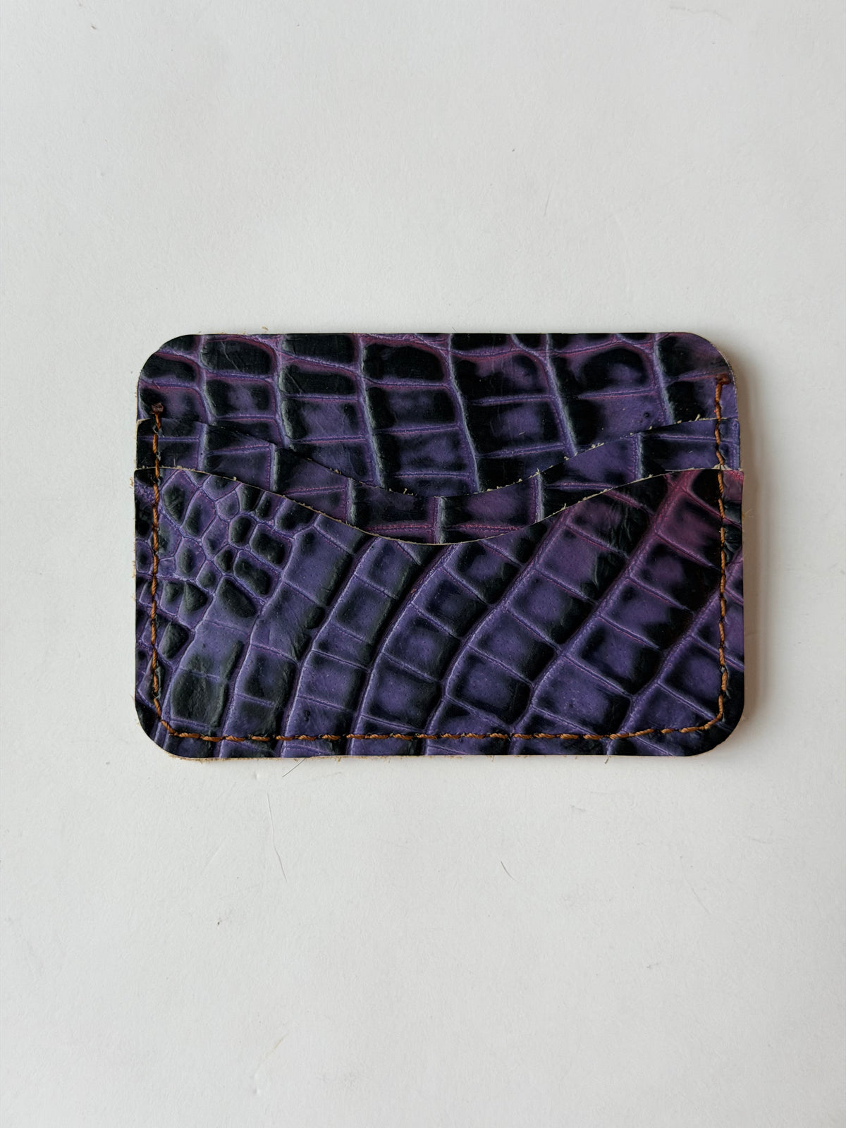 the card holder ✶