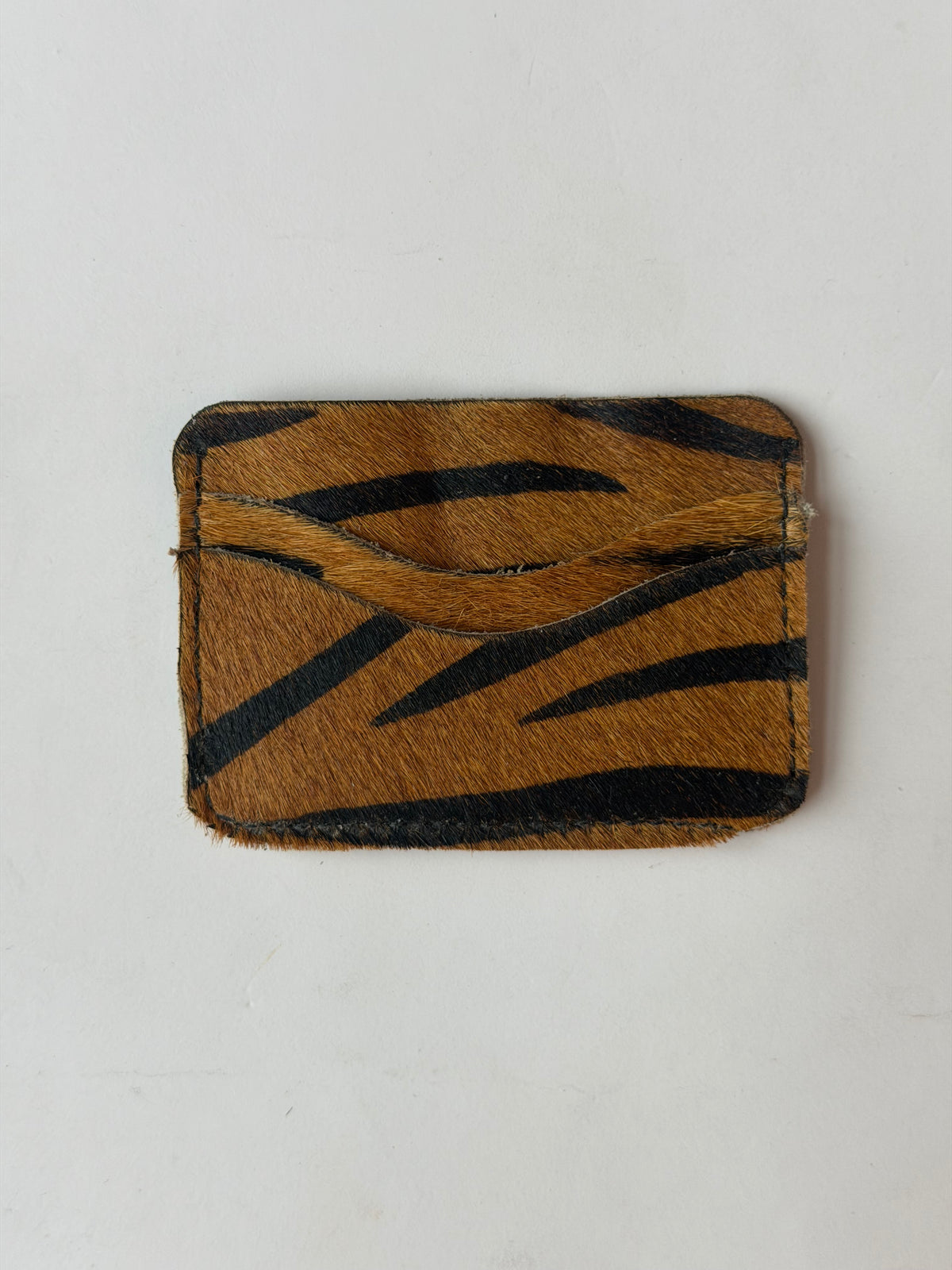 the card holder ✶