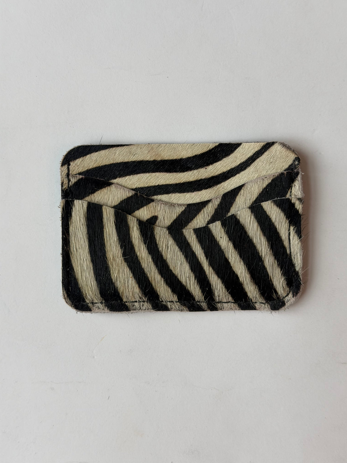 the card holder ✶