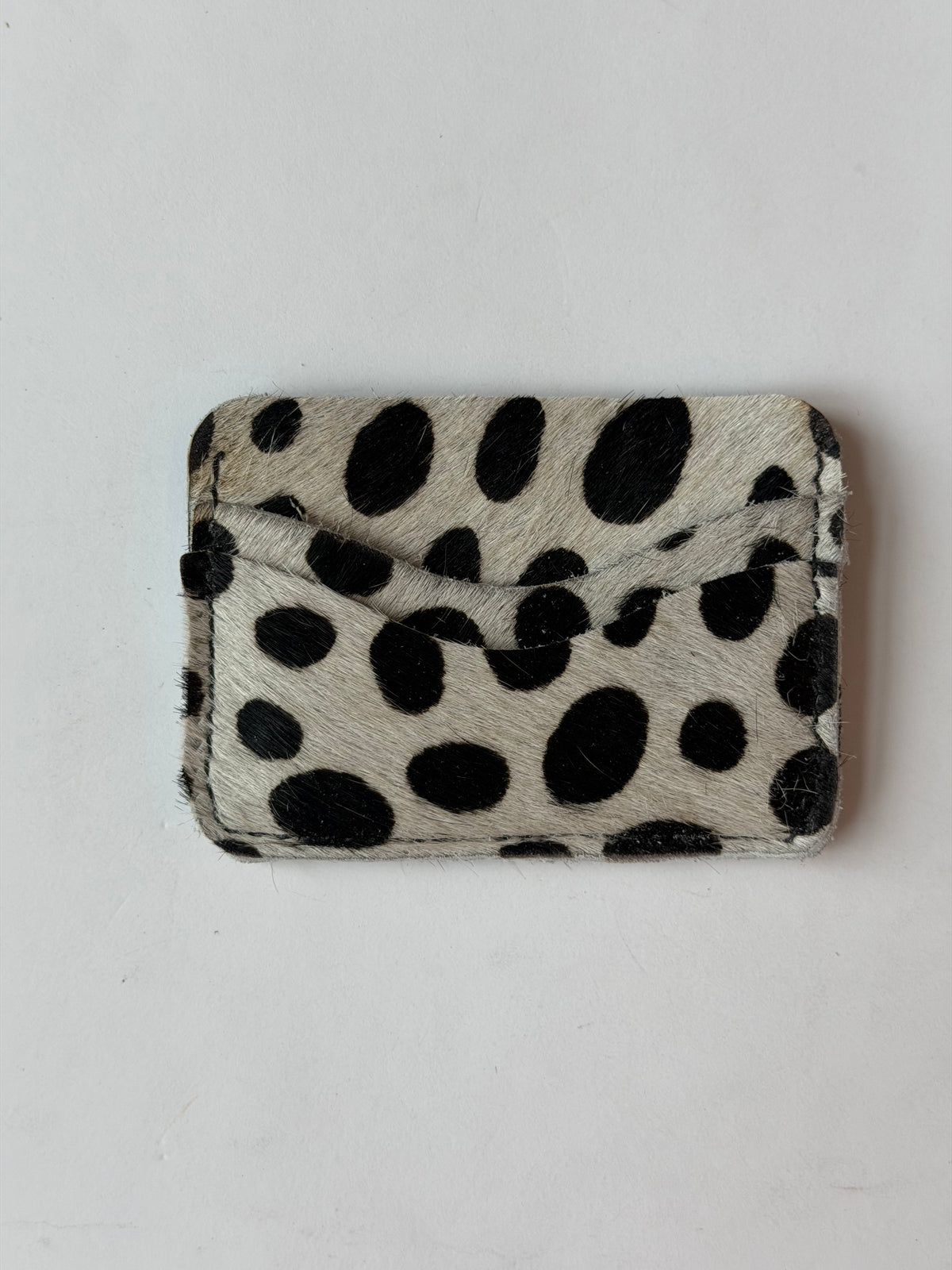 the card holder ✶